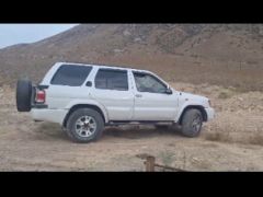 Сүрөт унаа Nissan Pathfinder