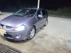 Фото авто Mitsubishi Grandis