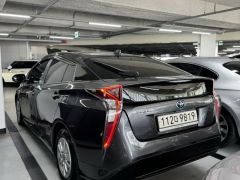 Фото авто Toyota Prius