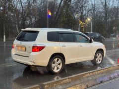 Фото авто Toyota Highlander