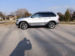 Photo of the vehicle BMW X5