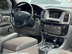 Photo of the vehicle Lexus LX