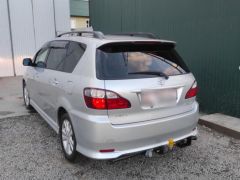 Photo of the vehicle Toyota Ipsum