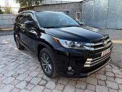 Photo of the vehicle Toyota Highlander