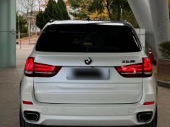 Photo of the vehicle BMW X5