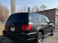 Фото авто Toyota Sequoia