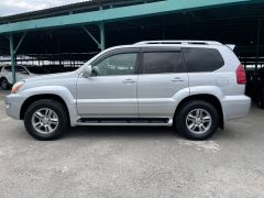 Photo of the vehicle Lexus GX