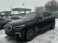 Photo of the vehicle BMW X5