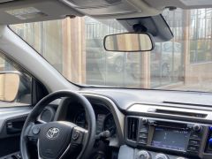 Сүрөт унаа Toyota RAV4