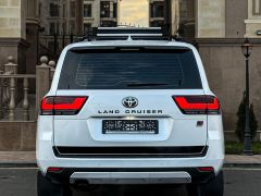 Photo of the vehicle Toyota Land Cruiser