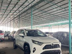 Сүрөт унаа Toyota RAV4