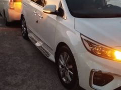 Фото авто Kia Carnival