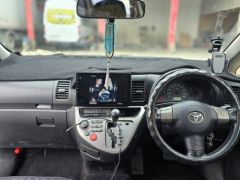 Сүрөт унаа Toyota Wish