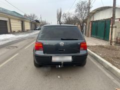 Photo of the vehicle Volkswagen Golf