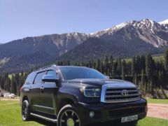 Сүрөт унаа Toyota Sequoia