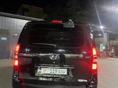 Photo of the vehicle Hyundai Starex (H-1)