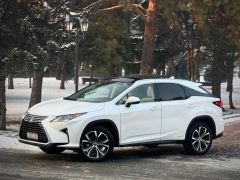 Photo of the vehicle Lexus RX