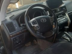 Фото авто Toyota Land Cruiser