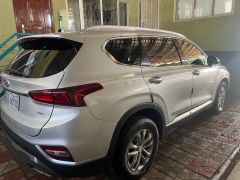 Photo of the vehicle Hyundai Santa Fe