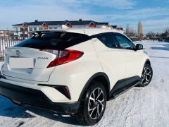 Сүрөт унаа Toyota C-HR