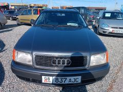 Photo of the vehicle Audi 100