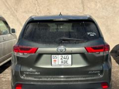 Сүрөт унаа Toyota Highlander