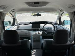 Photo of the vehicle Toyota Estima