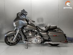 Фото авто Harley-Davidson Street Glide