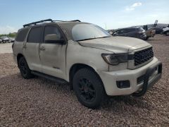 Photo of the vehicle Toyota Sequoia