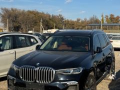 Photo of the vehicle BMW X7