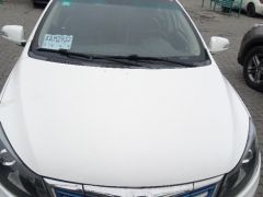 Фото авто BYD E5