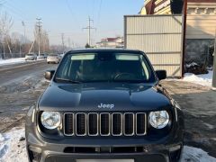 Photo of the vehicle Jeep Renegade