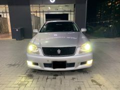 Фото авто Toyota Crown