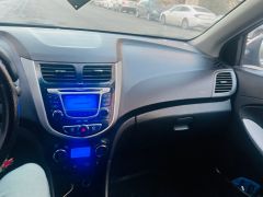 Сүрөт унаа Hyundai Solaris