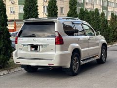 Photo of the vehicle Lexus GX