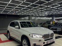 Photo of the vehicle BMW X5