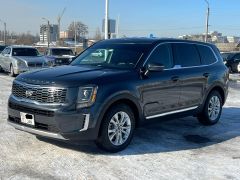 Photo of the vehicle Kia Telluride