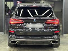 Photo of the vehicle BMW X5