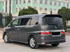 Фото авто Honda Stepwgn