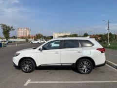 Фото авто Mitsubishi Outlander