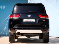 Photo of the vehicle Toyota Land Cruiser