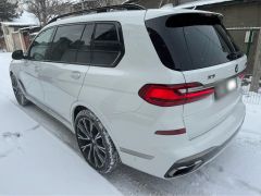 Фото авто BMW X7