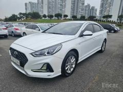 Photo of the vehicle Hyundai Sonata