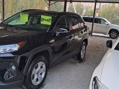 Сүрөт унаа Toyota RAV4