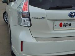 Сүрөт унаа Toyota Prius v (+)