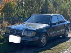 Photo of the vehicle Mercedes-Benz W124