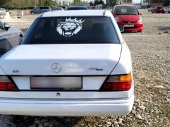 Photo of the vehicle Mercedes-Benz W124