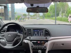 Сүрөт унаа Hyundai Elantra