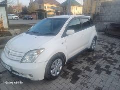 Сүрөт унаа Toyota Ist