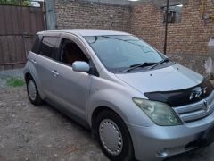 Photo of the vehicle Toyota Ist